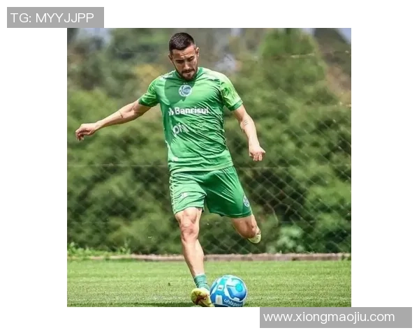 绿色足球四号球星是谁?探索其背后的传奇与成就 绿色足球四号球星是谁?探索其背后的传奇与成就