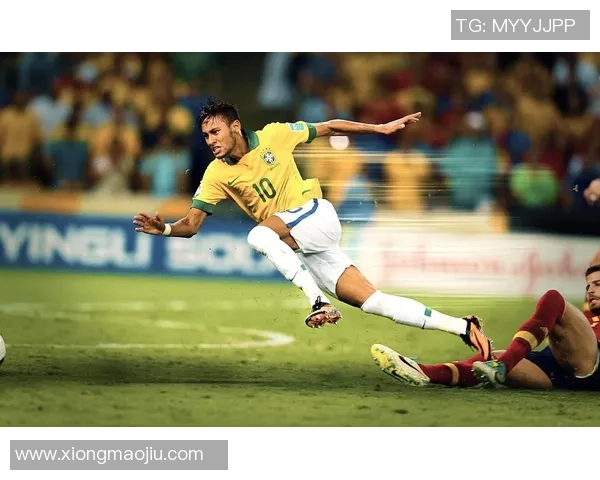 足球明星脚下飞舞的球技与风采，展现世界级球员的魅力与技术之美